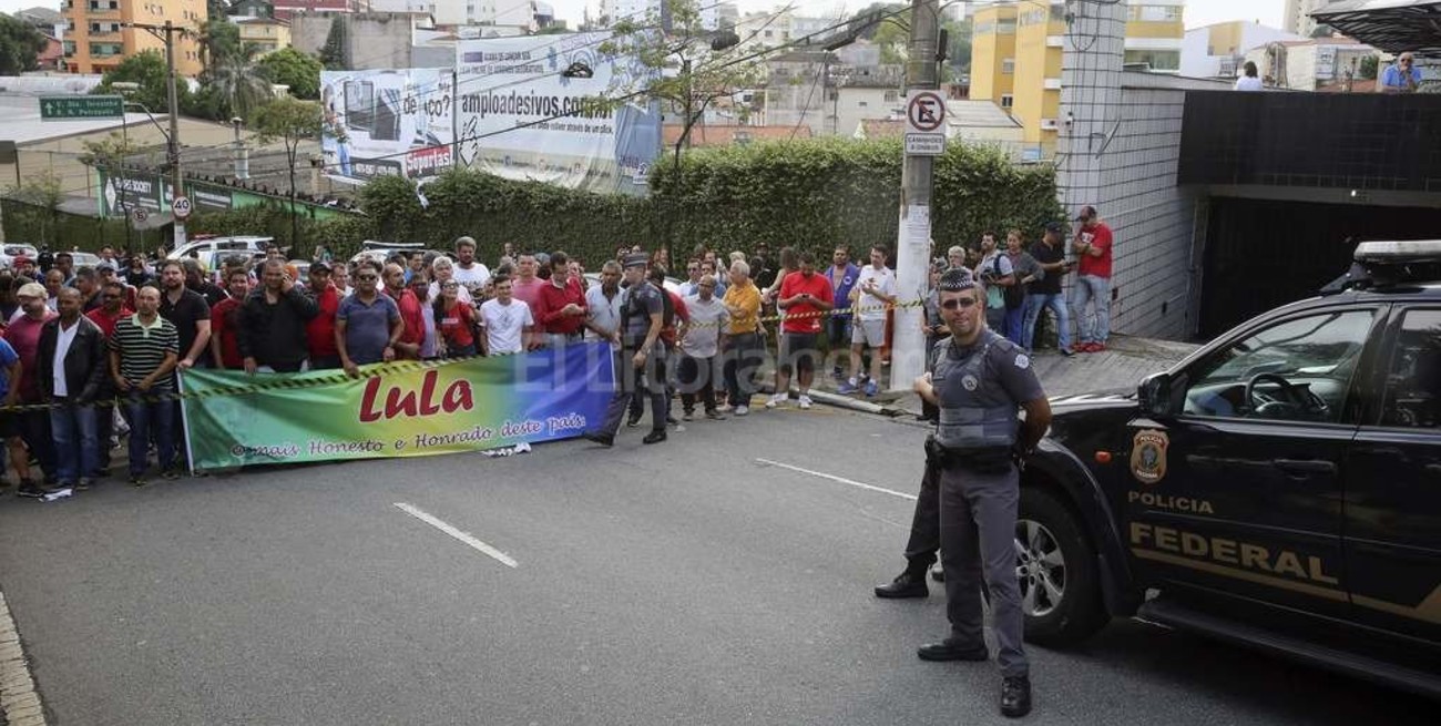 Ex presidente brasileño denuncia una operación política en su contra