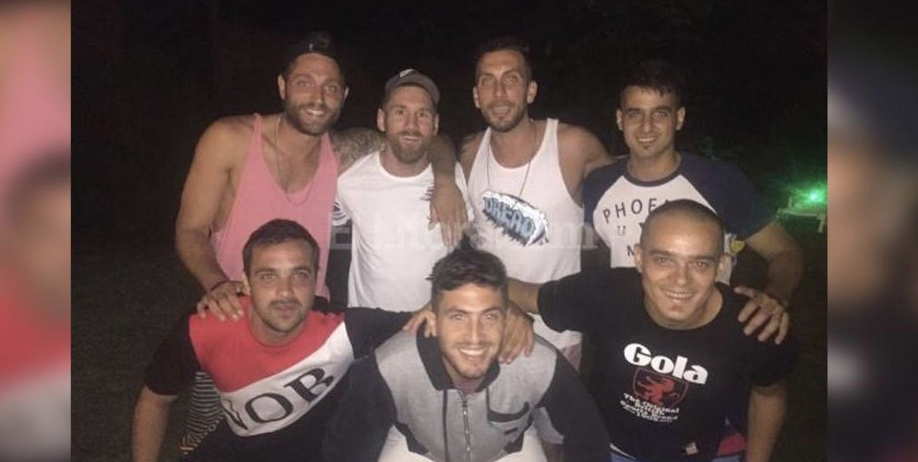 Messi vuelve a los entrenamientos tras sus vacaciones en Rosario