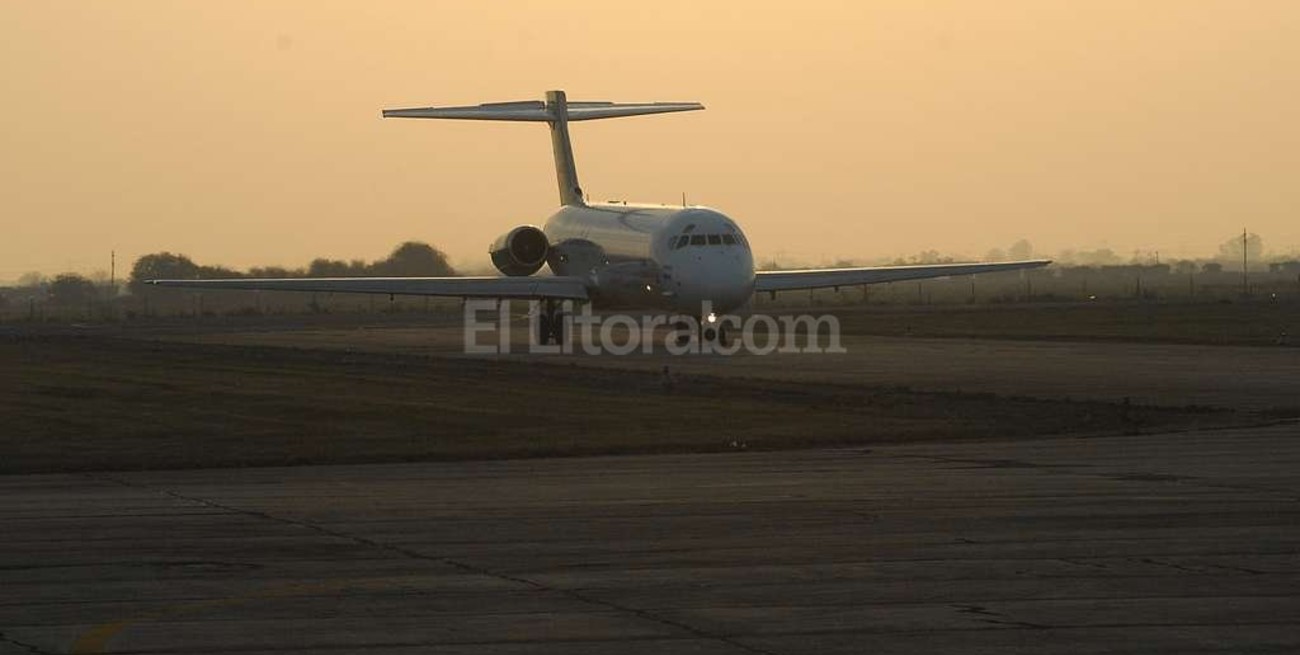 Corral y Simoniello se reunieron con la presidenta de Aerolíneas Argentinas