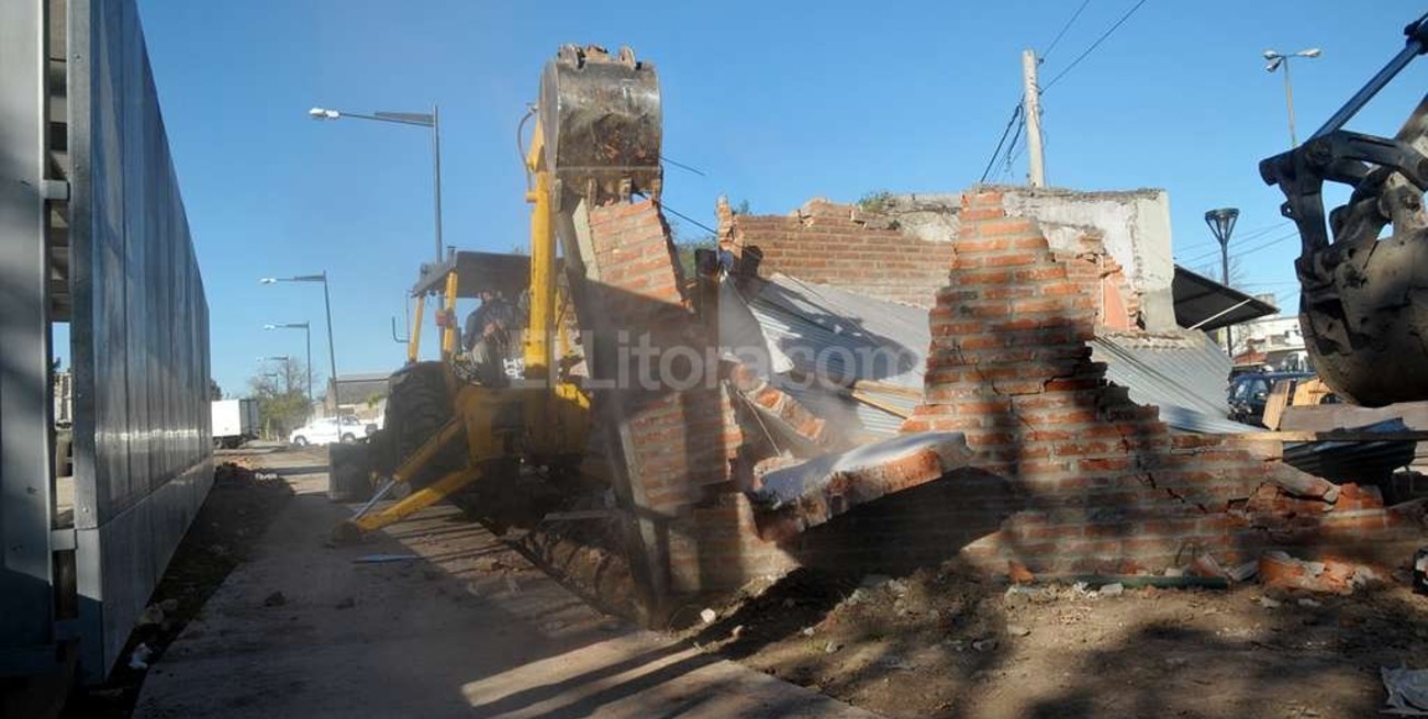 Denuncian abuso municipal al desalojar terrenos ferroviarios
