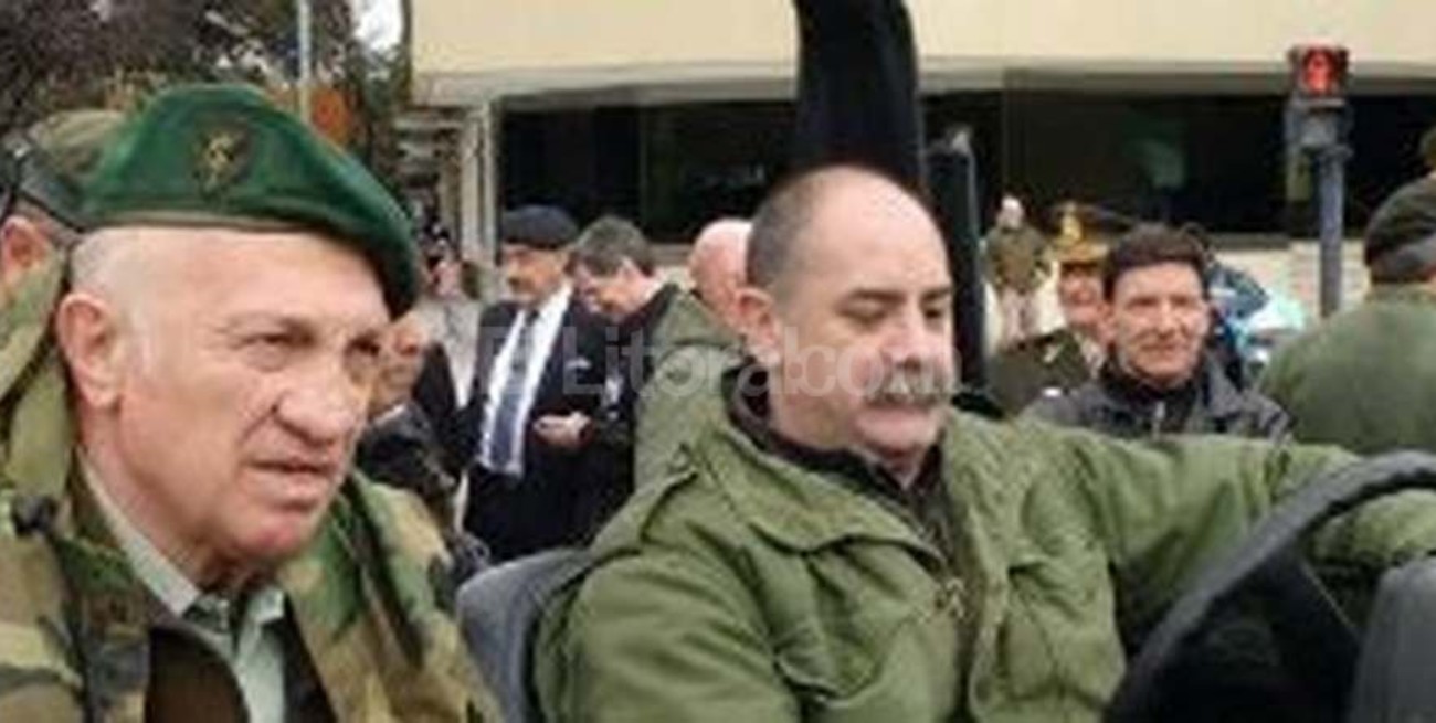 Aldo Rico defendió su participación en el desfile del Bicentenario