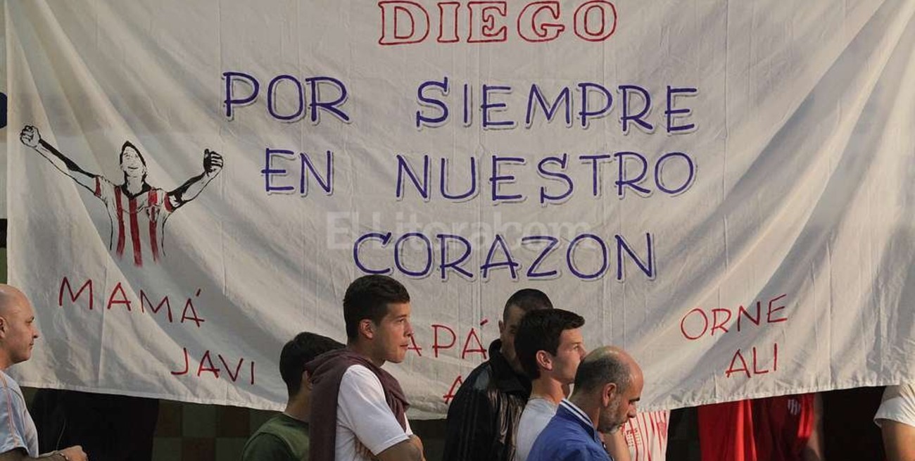 Homenaje a Diego Barisone en el lugar de su accidente