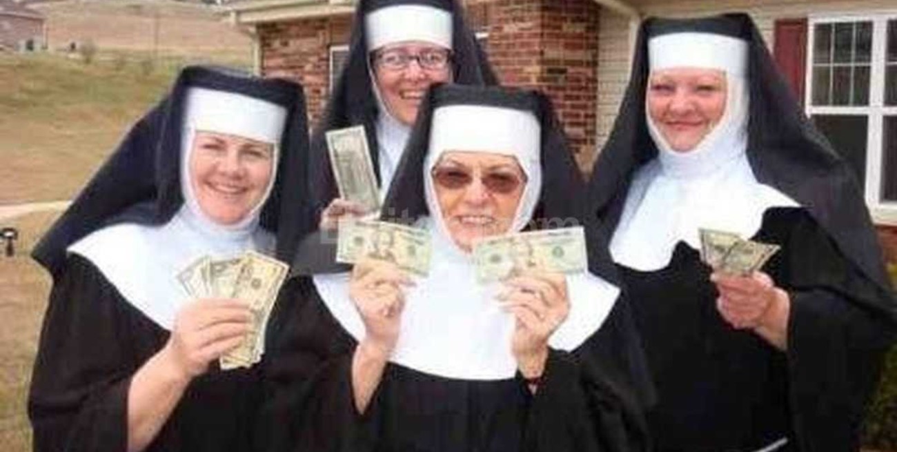 Las monjas "amigas" de López son motivo de memes