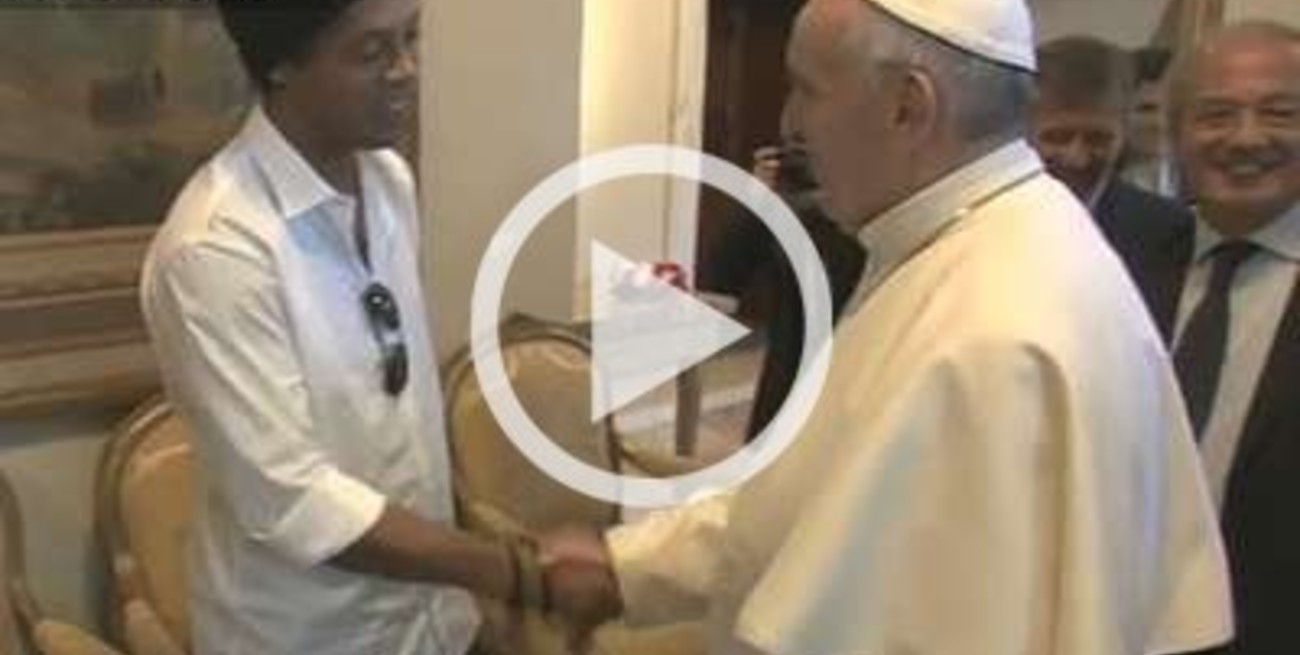 "¿Pelé o Maradona?", le preguntó el papa a Ronaldinho