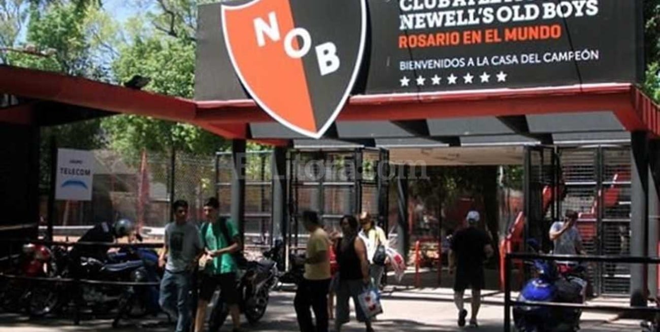 Explotó una granada en la sede de Newell's