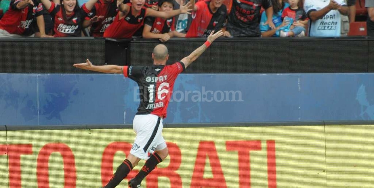 Empató Colón y renunció el "Alemán" López