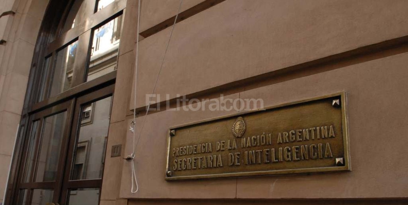 Ahora los espías defenderán la "seguridad democrática"