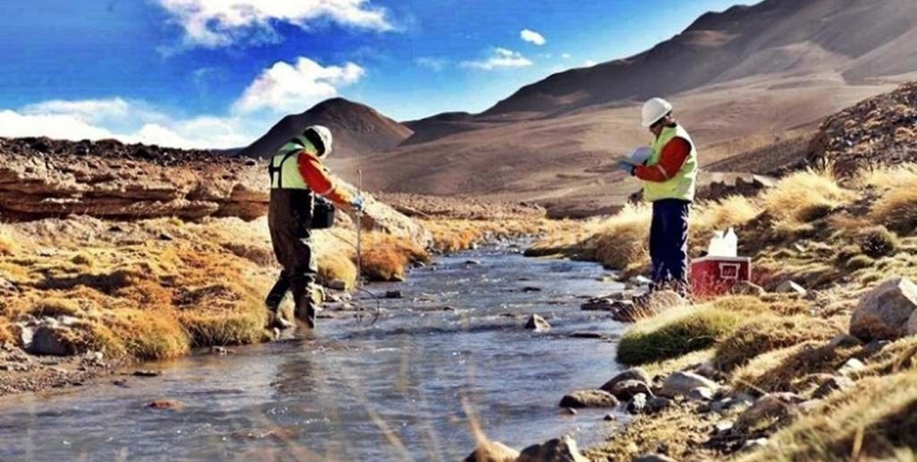 San Juan: derrame de cianuro en Veladero afecta vida acuática pero no a humanos
