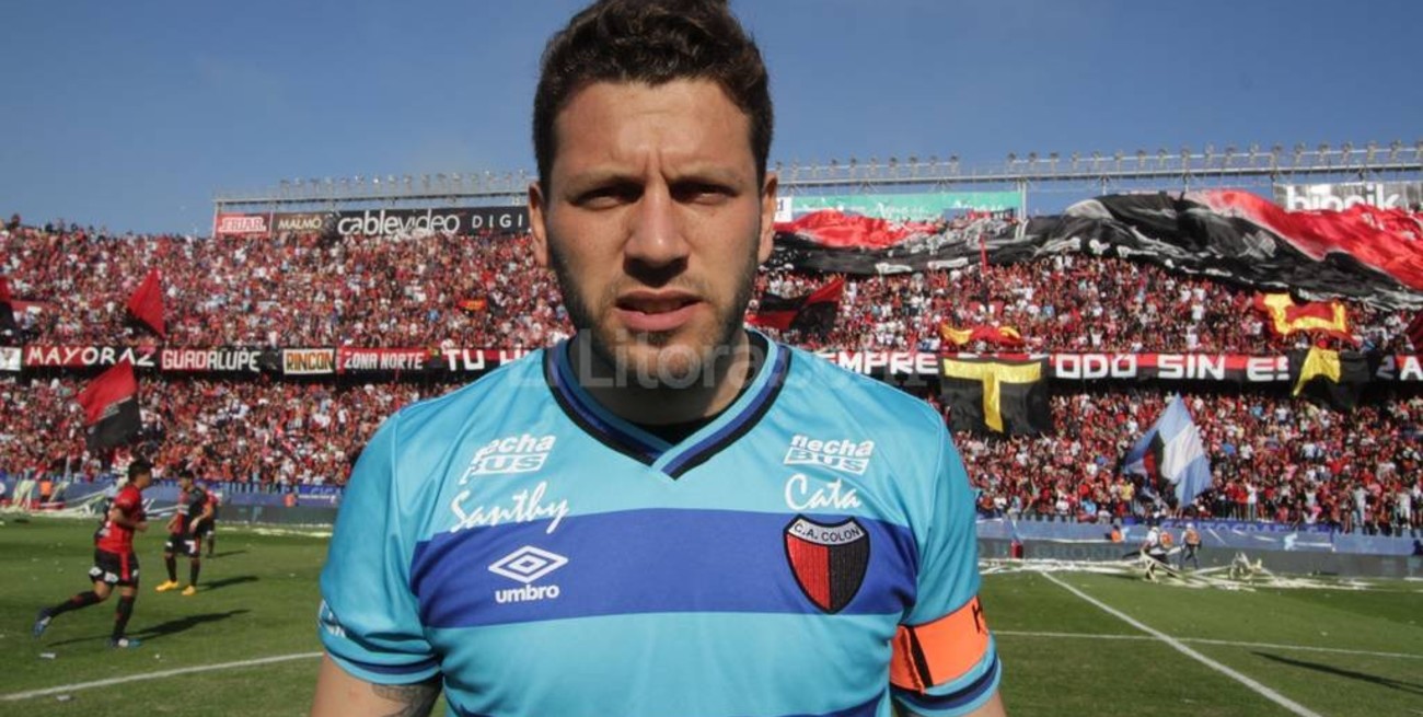 Por las dudas, se buscan opciones en el arco y arriba