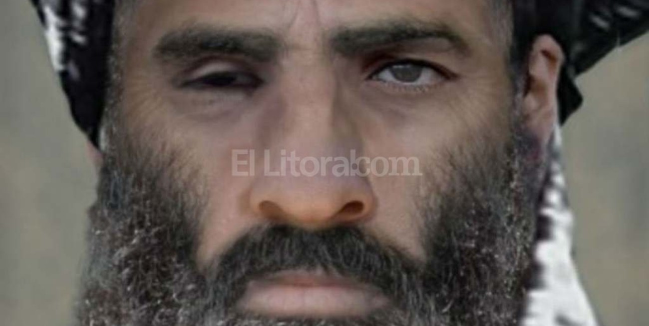 Talibanes confirman la muerte del mulá Omar y designan reemplazante