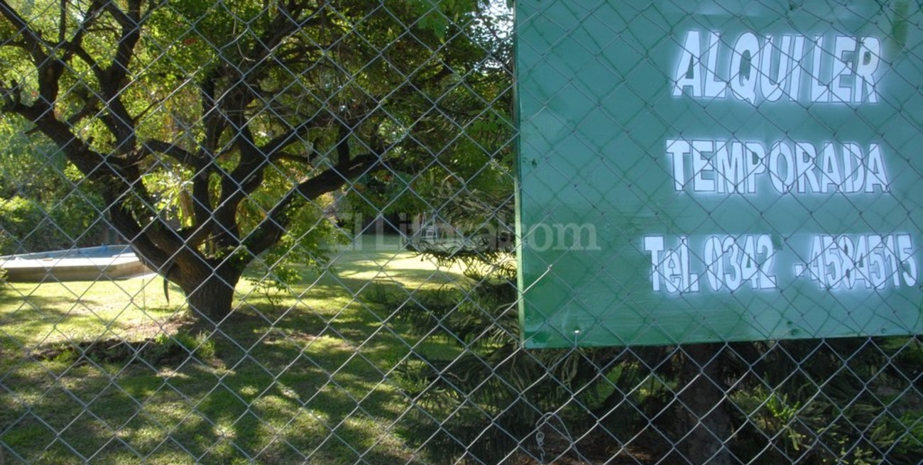 Las fiestas electrónicas desvelan a vecinos y funcionarios de la costa