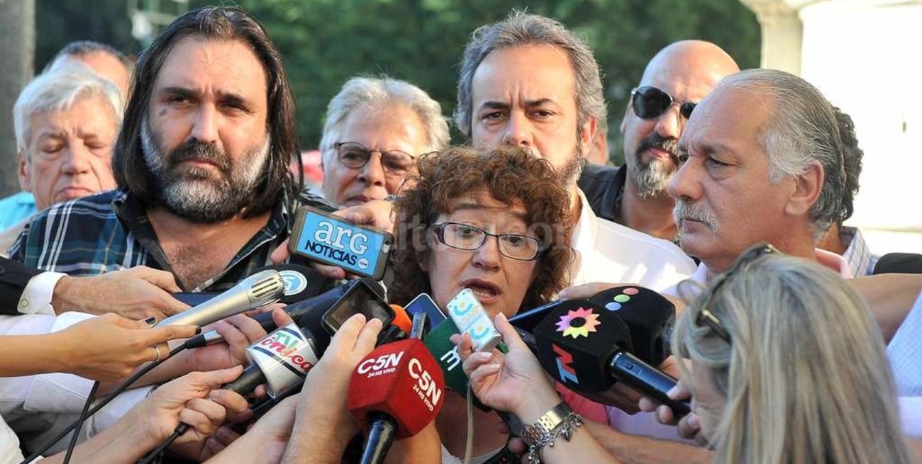 Lanzan un paro docente nacional para el 4 de abril