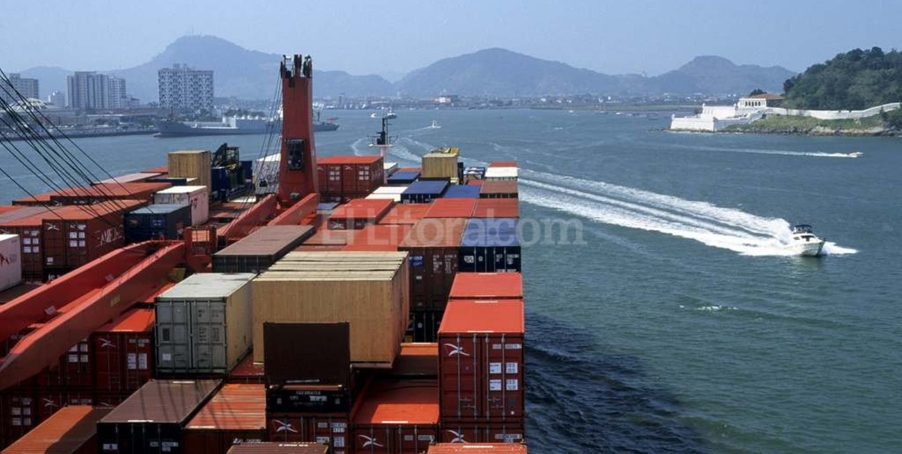 Exportaciones industriales santafesinas cayeron casi 50% el año pasado