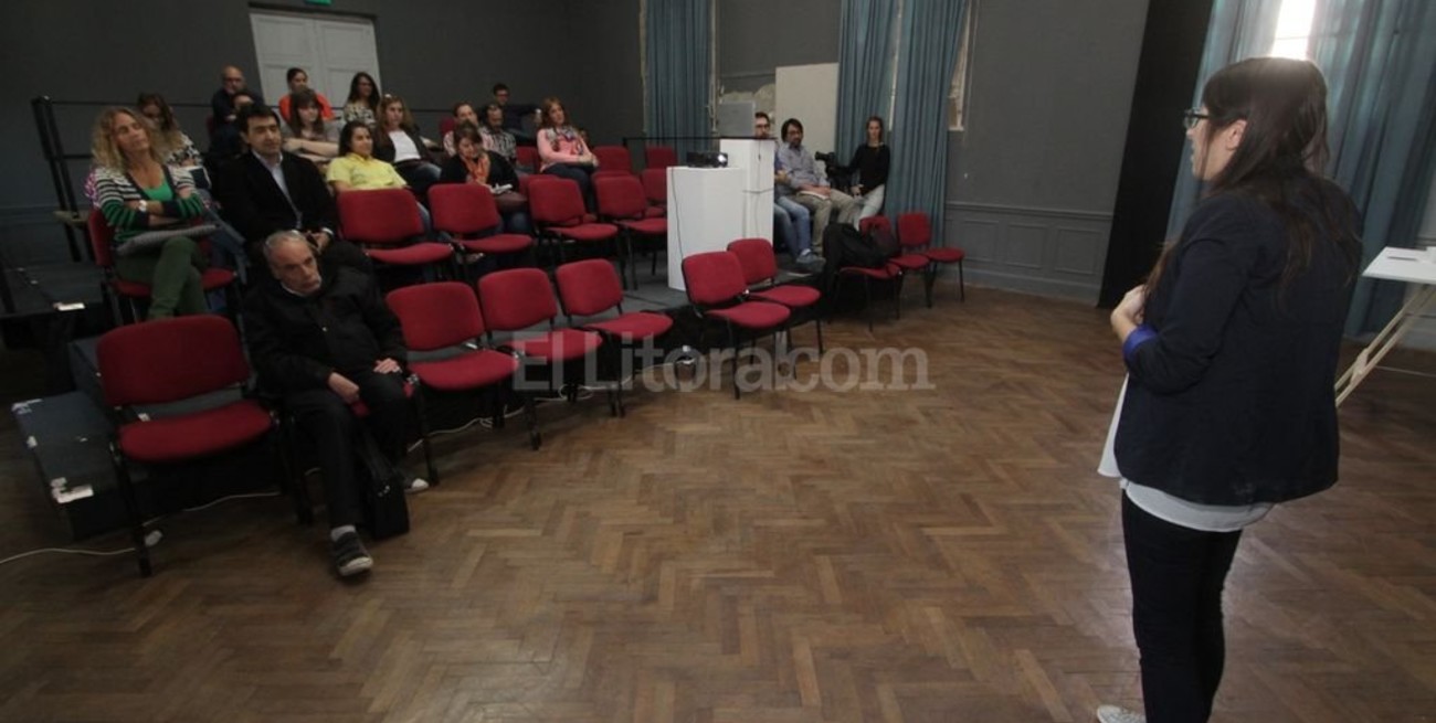 En su aniversario, Santa Fe se reedita en la Wikipedia