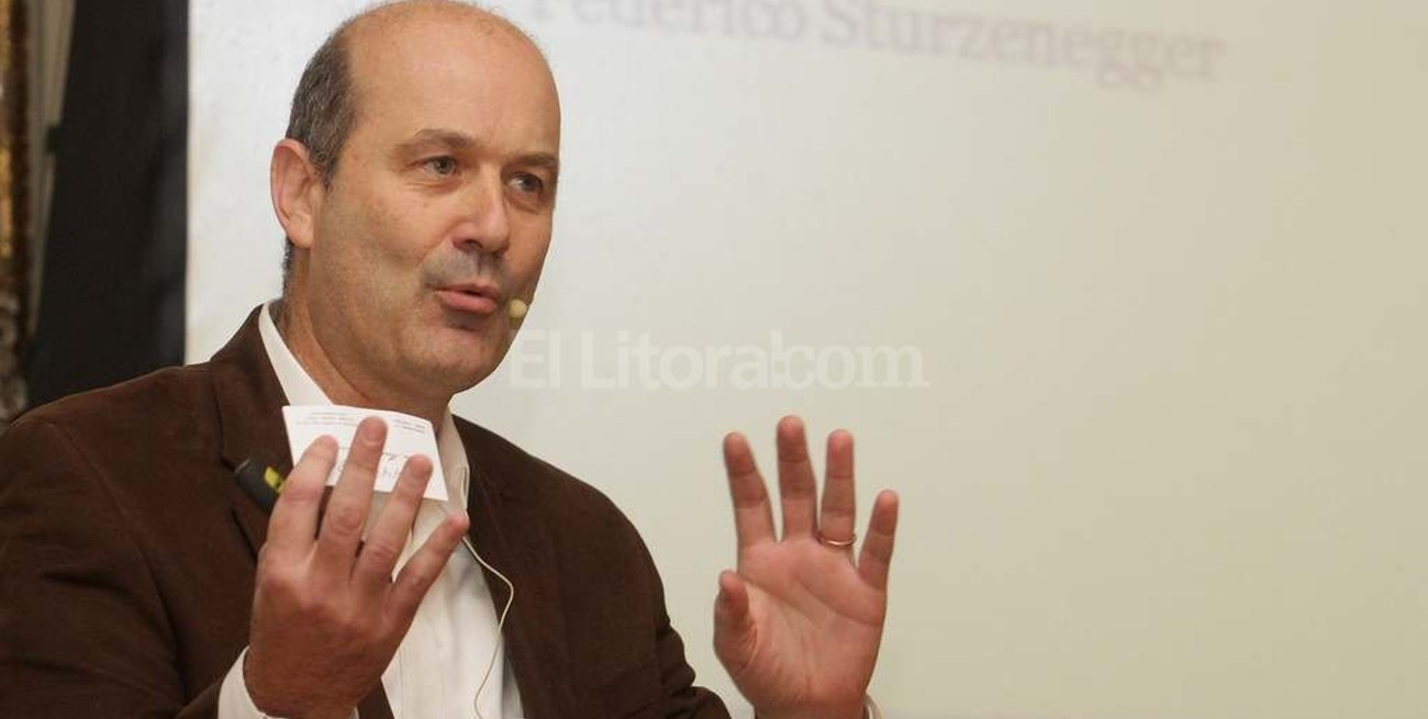 Sobreseyeron a Sturzenegger en la causa del Megacanje