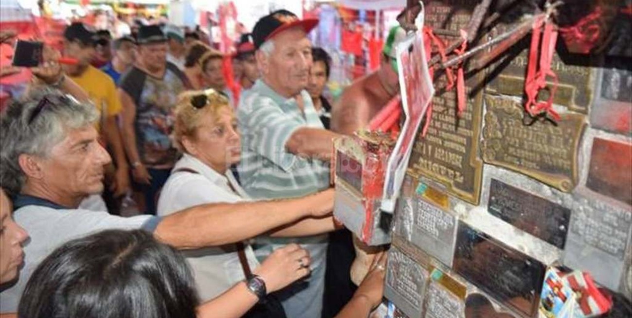 250 mil personas visitan al Gauchito Gil