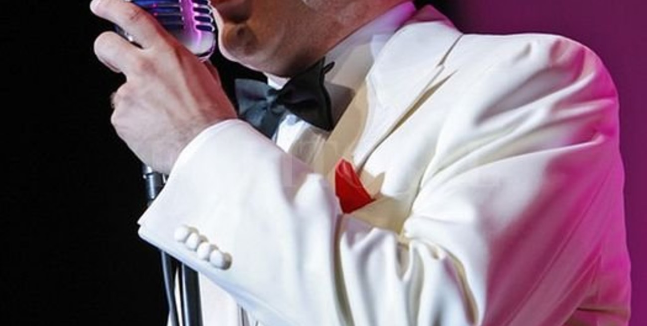 El cantante Cristian Castro se divorció 28 días después de casarse