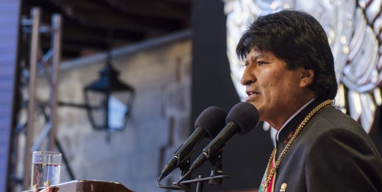 Evo Morales acortó su discurso por los gritos incesantes de opositores