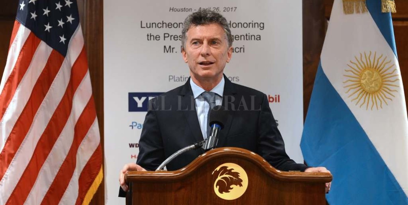 Tras su regreso de EEUU, Macri visita el rompehielos Almirante Irizar