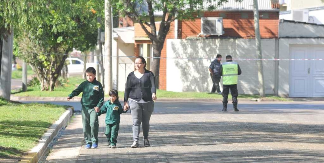 Colocaron pavimento articulado en el acceso a la escuela Monti