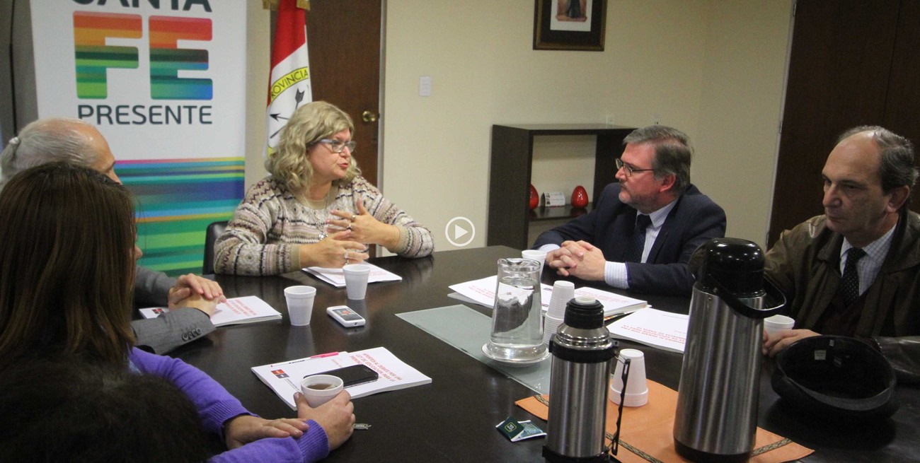 La UNL entregó sus "Aportes para una ley de educación provincial"