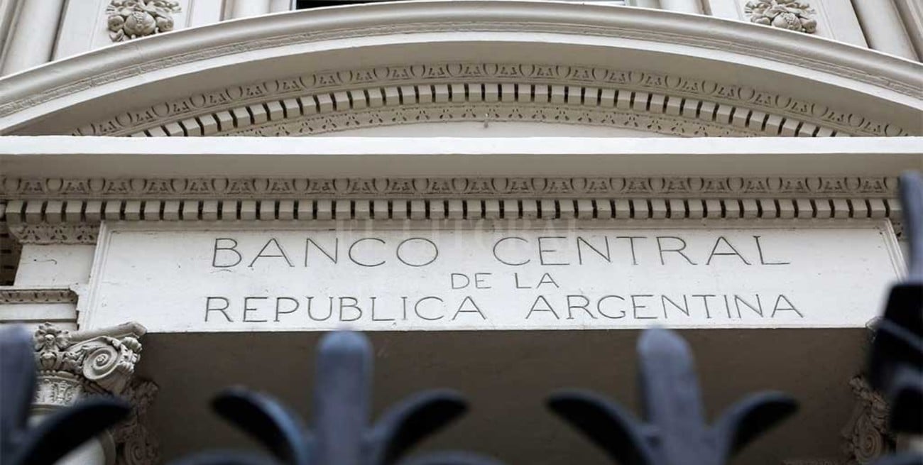 Las tarjetas de pago deberán tener dinero en la Argentina