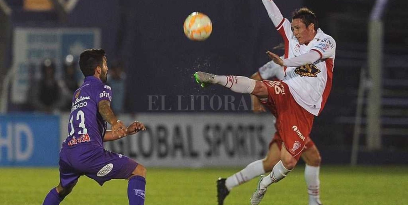 Madelón paró el primer "11" mientras suenan nombres