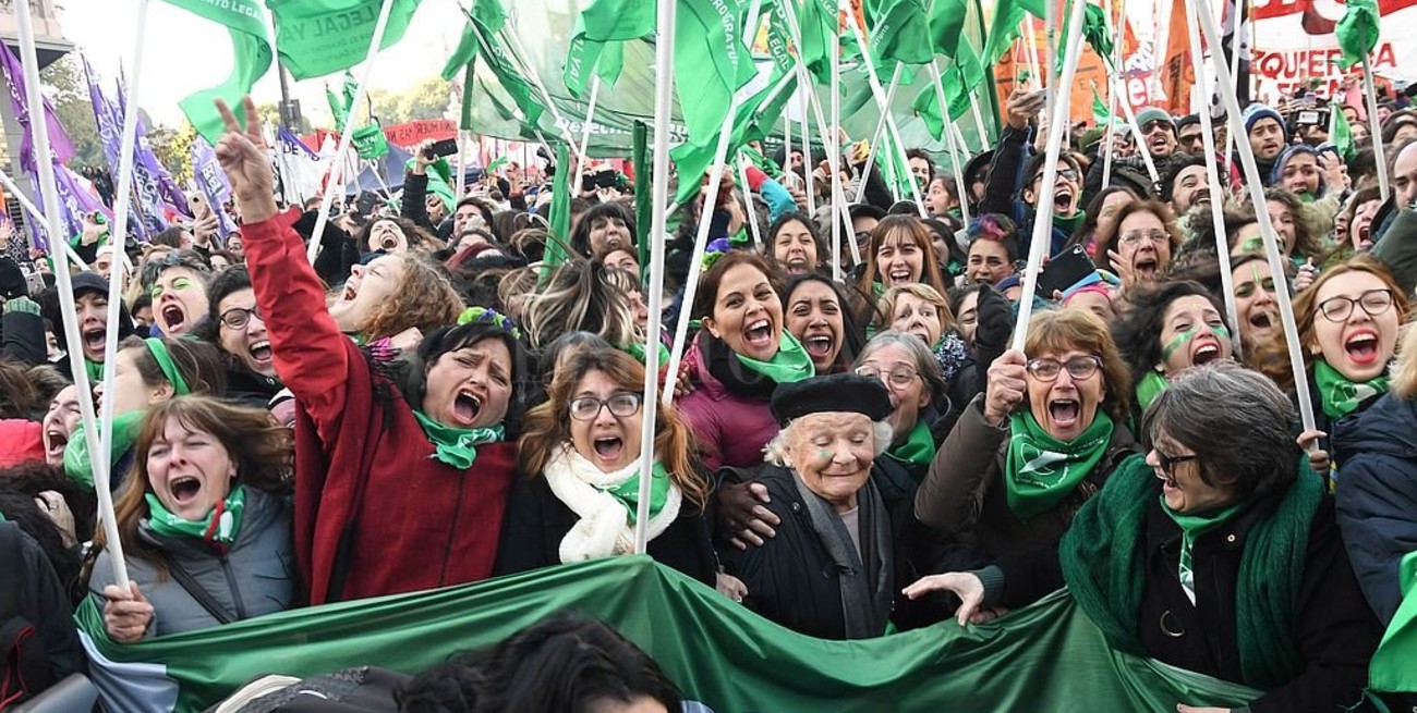 Reclamo por un tratamiento "participativo pero no dilatorio" del aborto en el Senado 