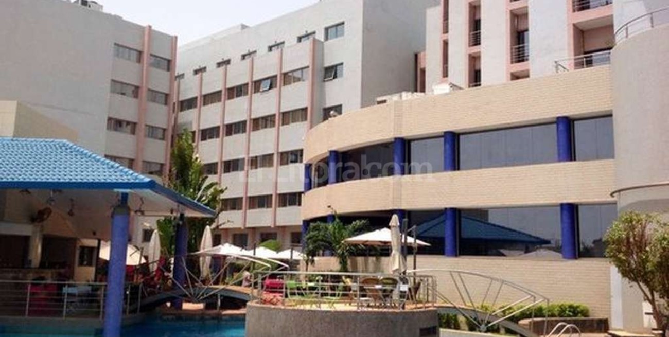 Al menos 170 rehenes en un tiroteo en un hotel de Mali
