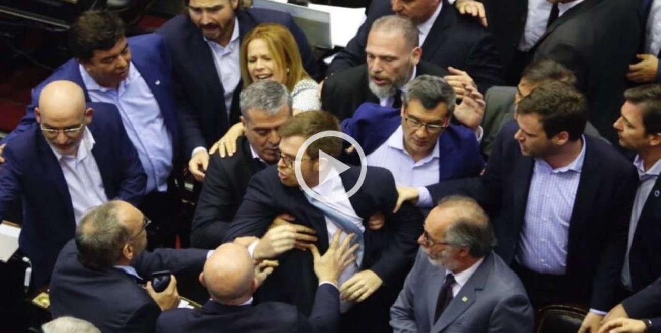 Diputados se enfrentaron por el Presupuesto: gritos e intentos de golpes