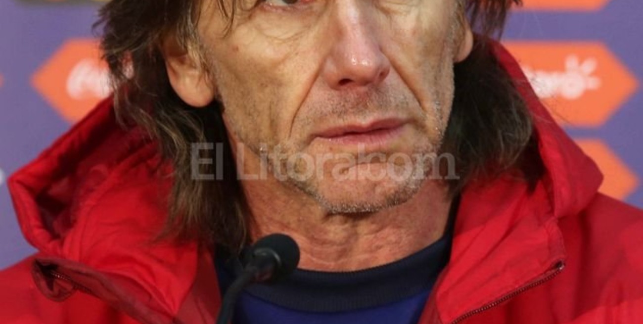 Perú confirma a Gareca hasta el fin de las eliminatorias