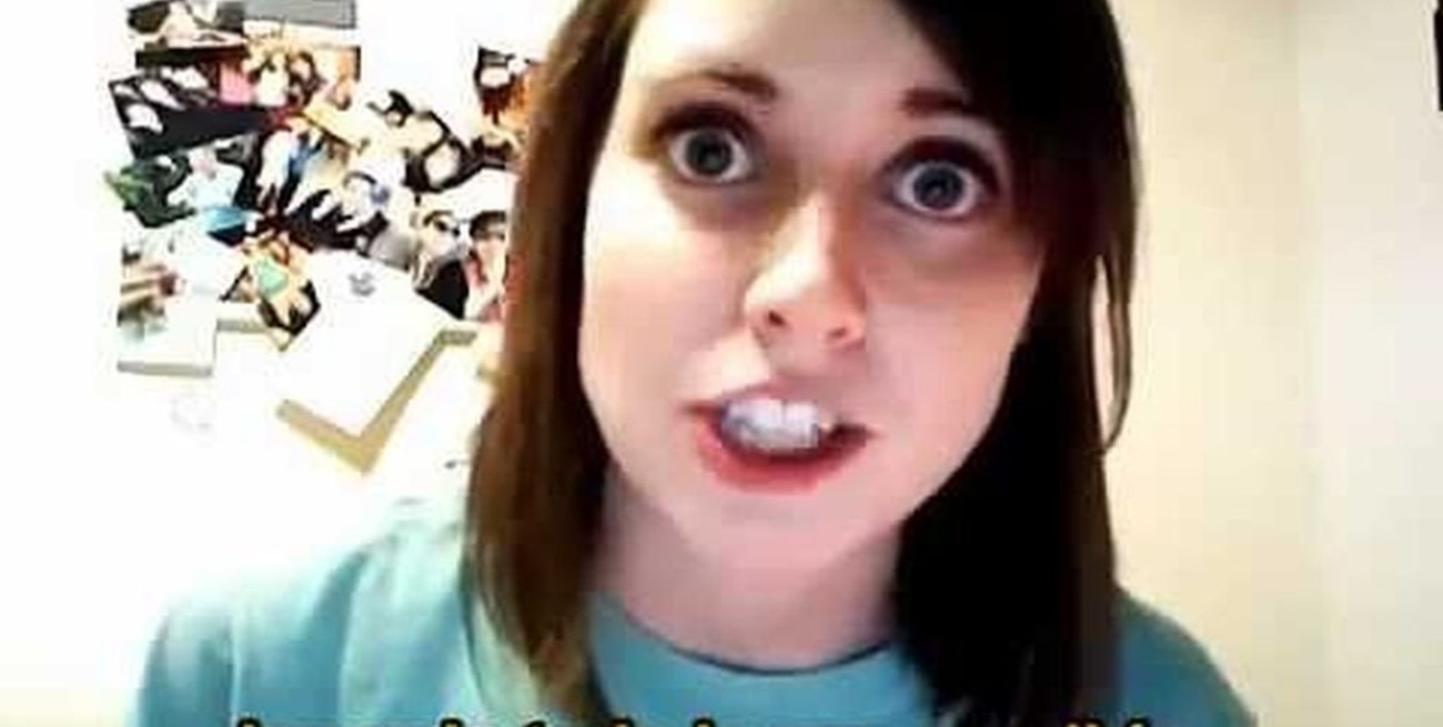 ¿Cómo luce hoy la "novia psicópata" de los memes?