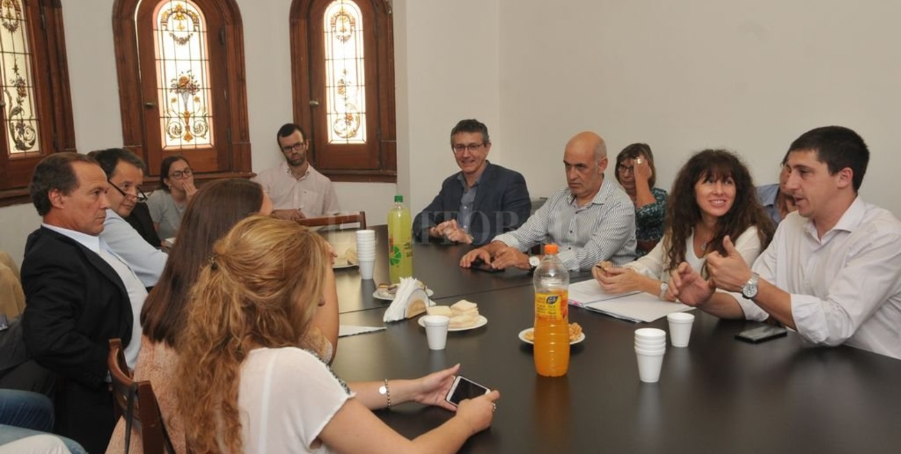 Diputados acuerda aprobar antes del Mundial la ley de Educación