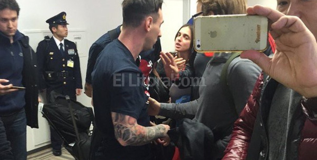 Insultos y agresiones entre Messi y fanáticos de River