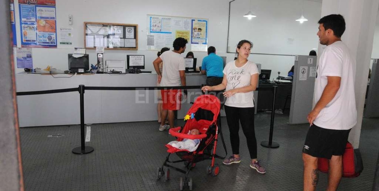 Restringen aún más la atención al público en el Registro Civil