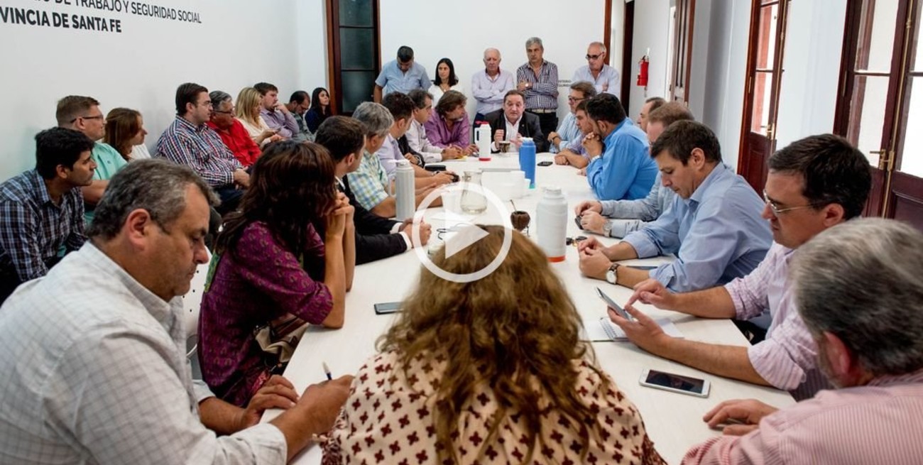 Hubo acuerdo en la paritaria municipal: Aumento del 18% en dos tramos