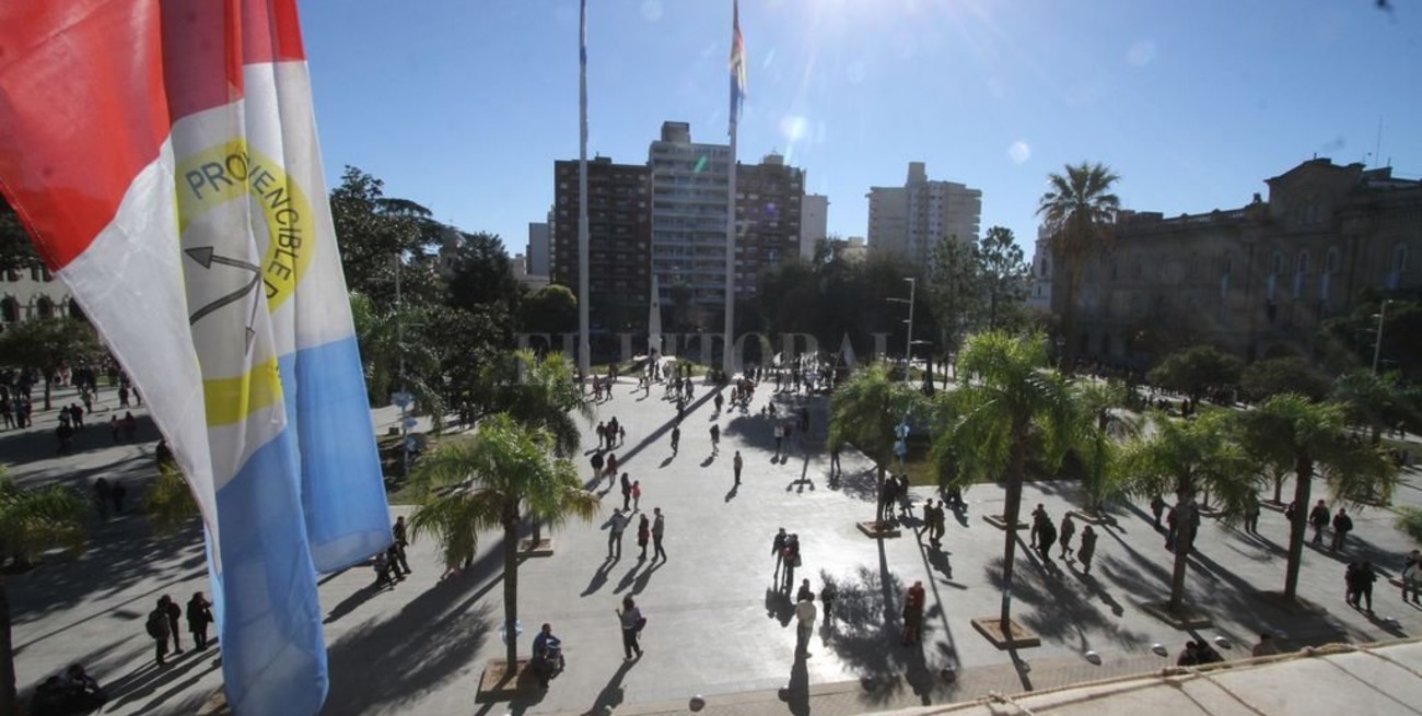La plaza de Mayo ya luce sus mejoras