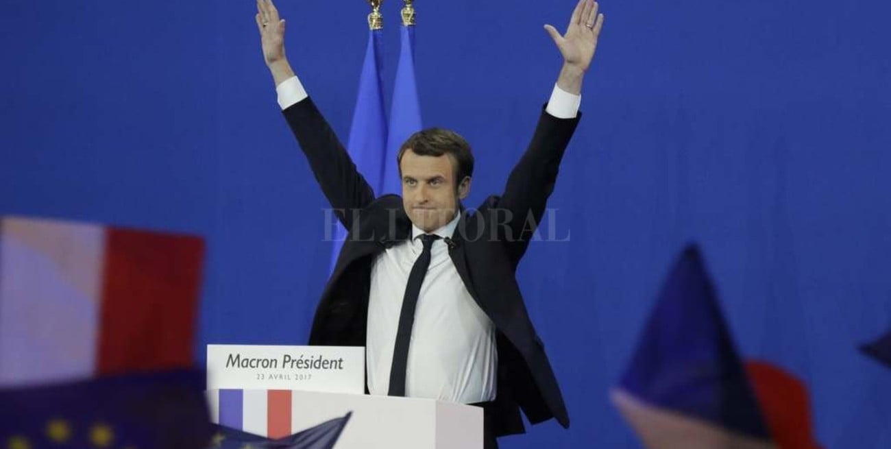 Denuncian que hackers rusos atacaron la campaña de Macron