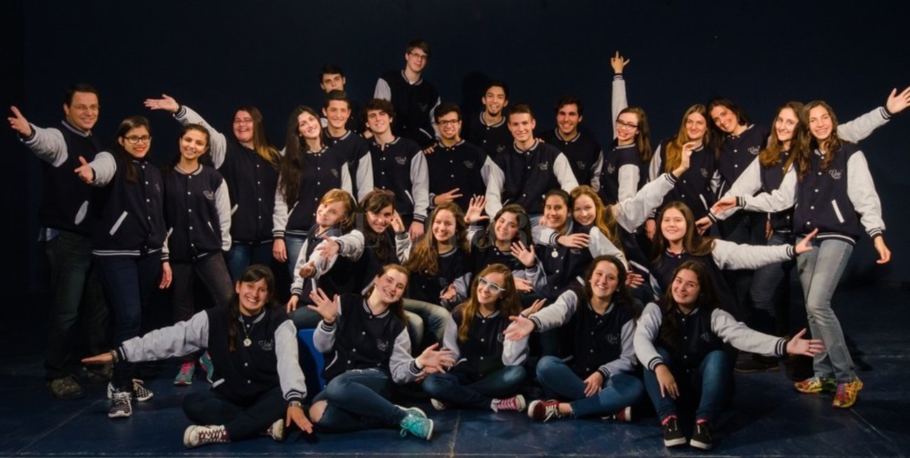 Niños y jóvenes a coro