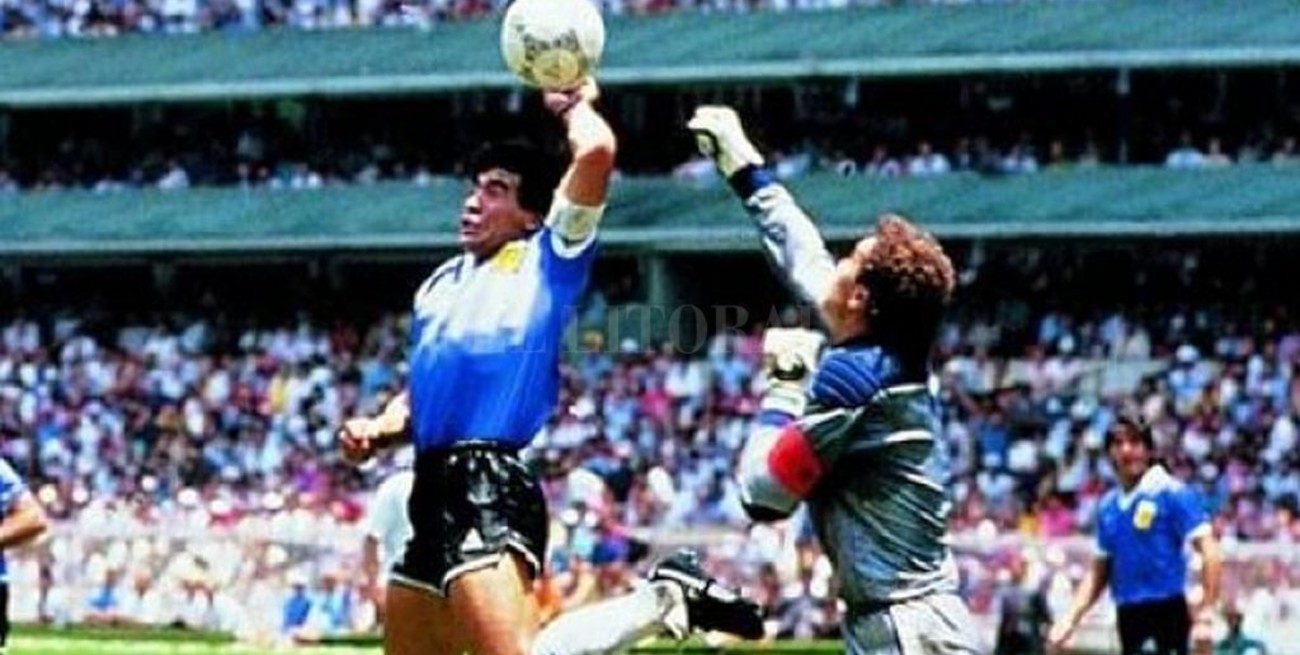 Peter Shilton le preguntó a sus seguidores si debe juntarse con Maradona