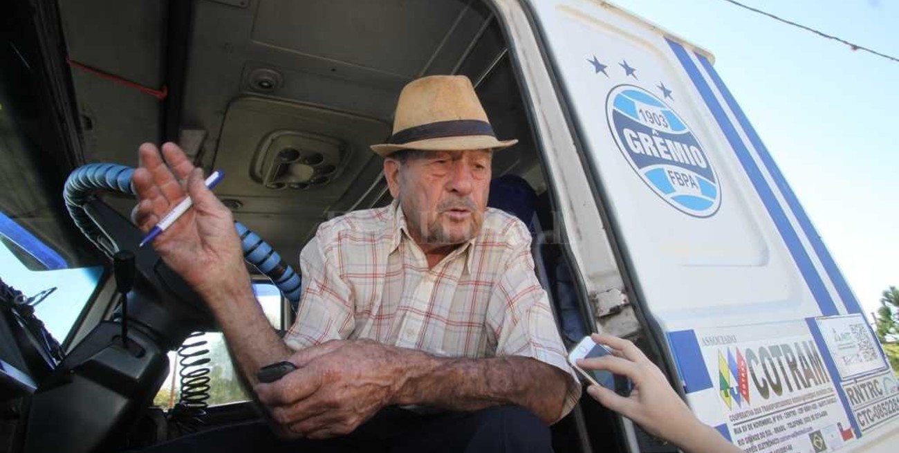 El camionero que chocó en la RN 168 pide ayuda