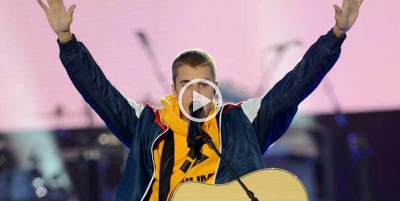 Le tiran un botellazo a Justin Bieber por no cantar Despacito