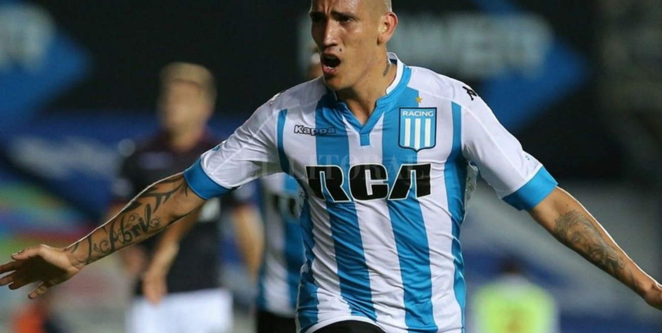 Centurión: "Ponele que habré tomado, pero en el club no hice nada raro"