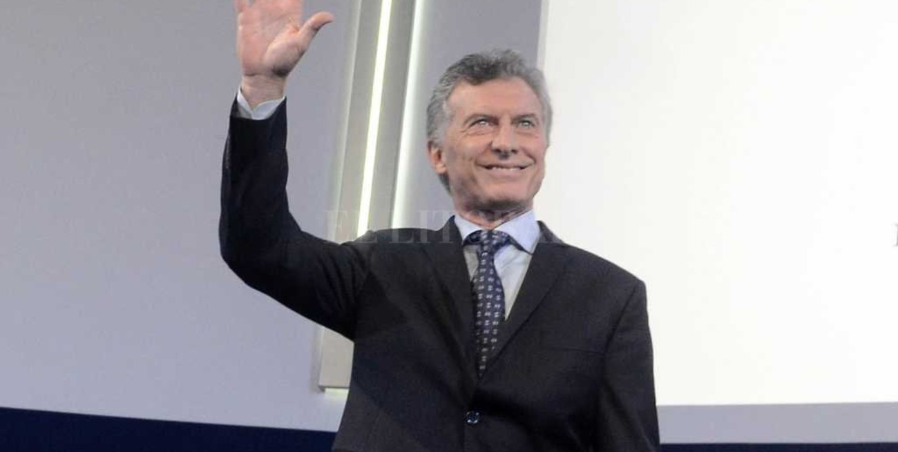 Macri recorre zonas afectadas por inundaciones en Tucumán