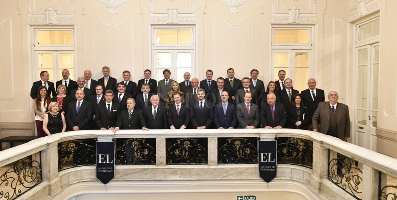 Agasajo en la Bolsa de Comercio  por los 100 años de El Litoral