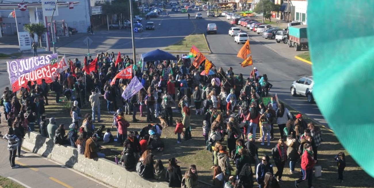 Aborto: Santa Fe se adhirió al "puentazo federal"