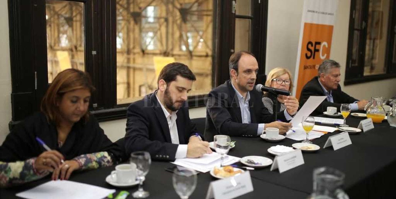 Se reúne el Consejo de Gobierno del Área Metropolitana Santa Fe