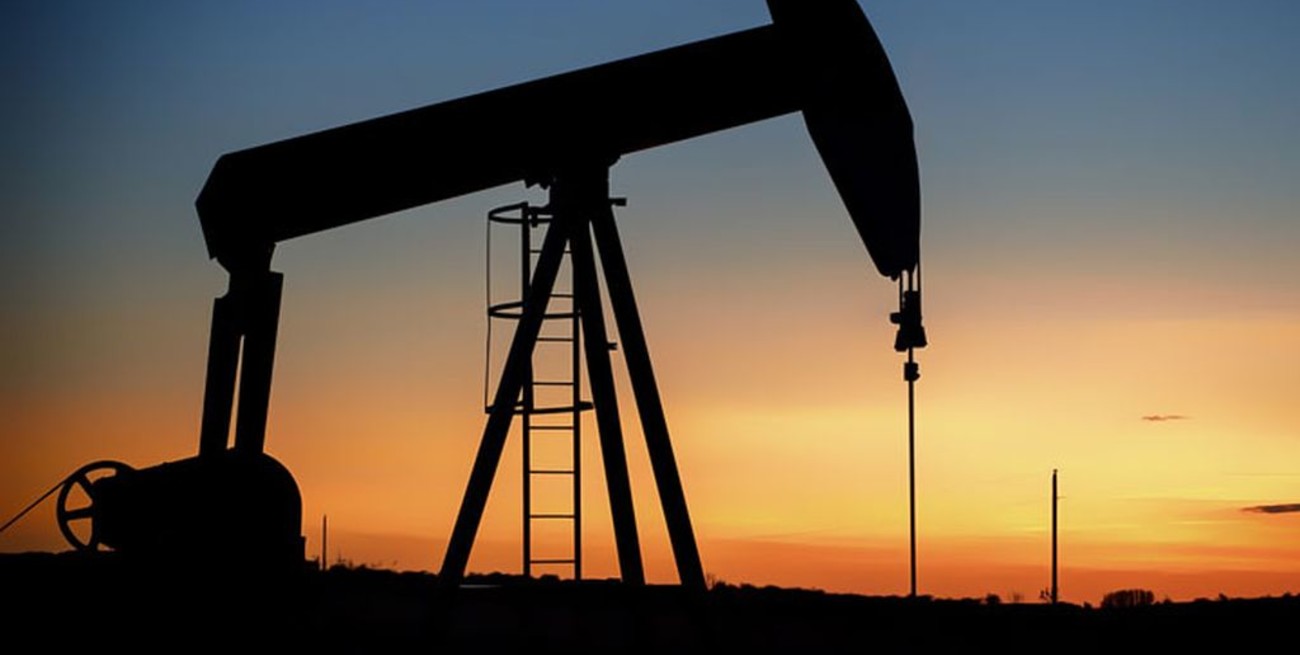 Tras la salida de Estados Unidos del pacto con Irán, aumenta el precio del petróleo en Europa