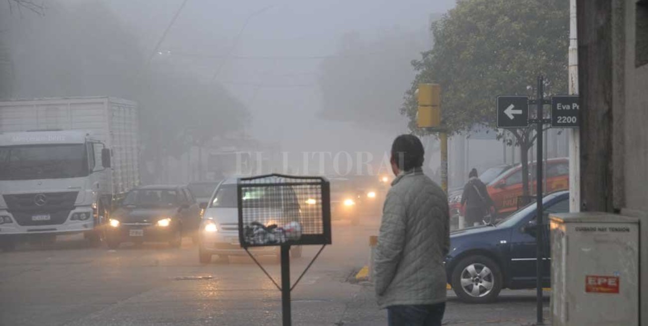 La semana se despide con neblina y cielo gris