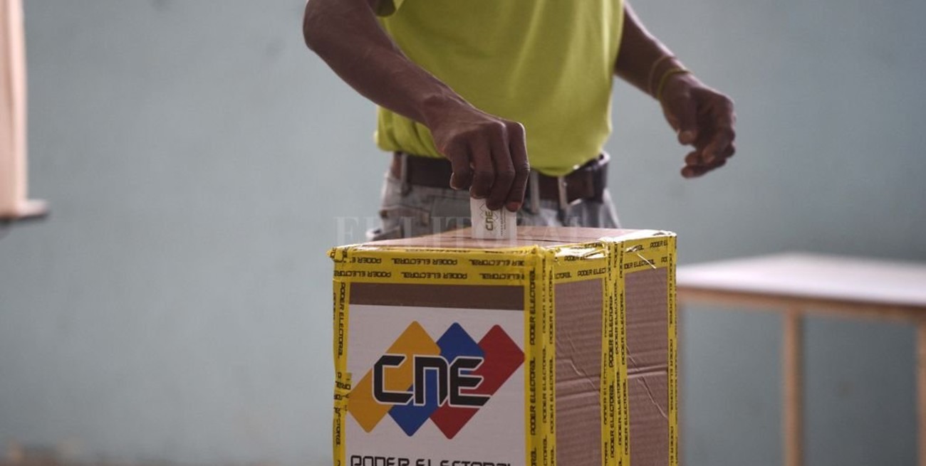 Venezuela vivió una jornada electoral sin violencia pero con poca movilización